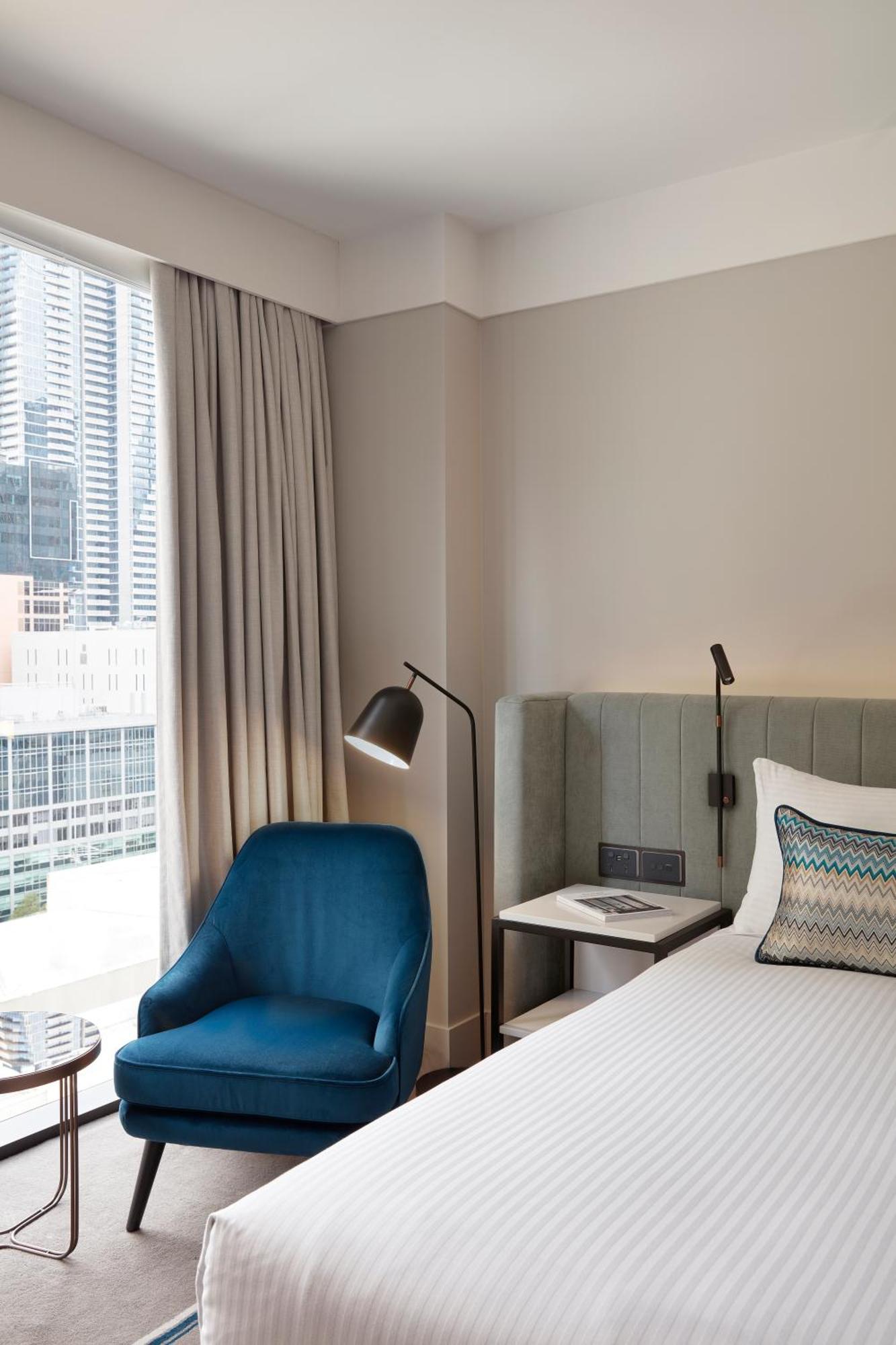 Hilton Melbourne Little Queen Street Zewnętrze zdjęcie A room at the hotel