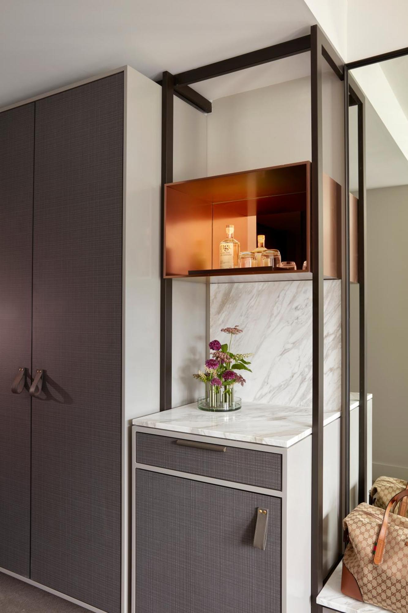 Hilton Melbourne Little Queen Street Zewnętrze zdjęcie A marble vanity
